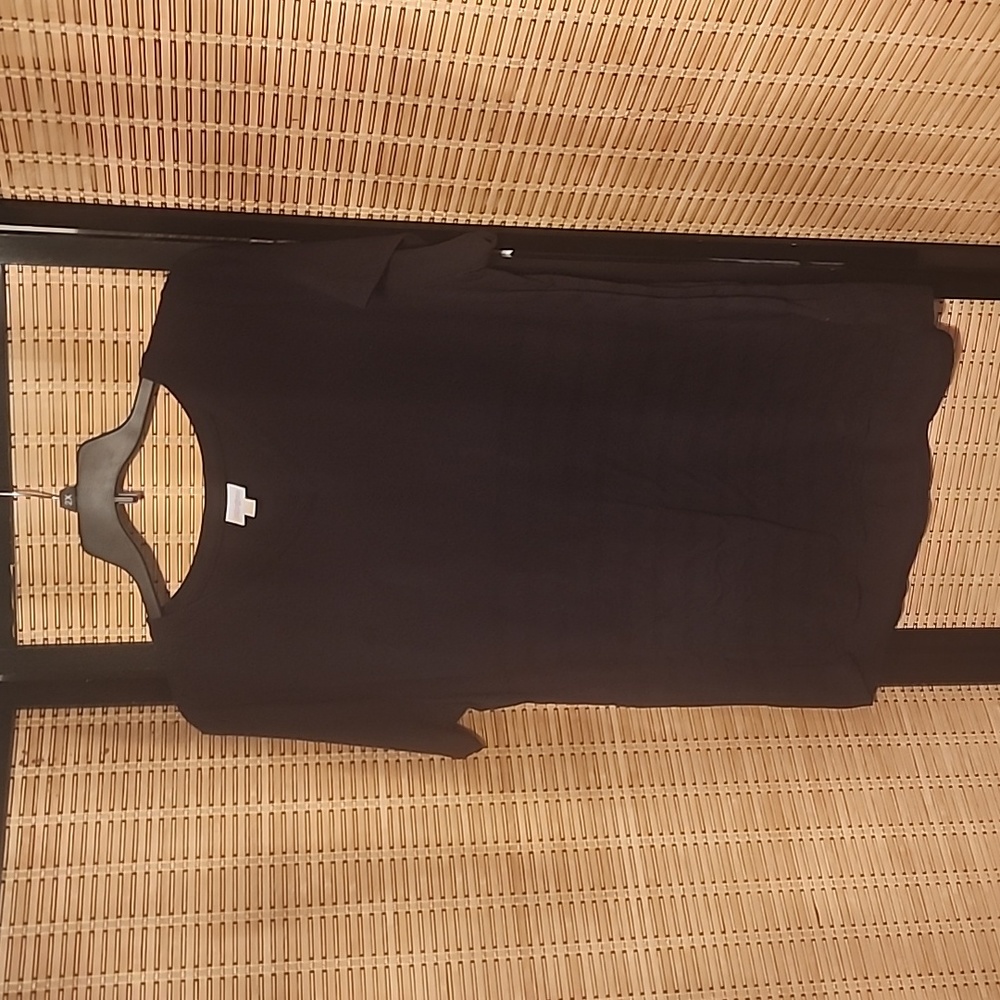 Lularoe womans size 3xl ,  v neck ,  black short sleeved t-shirt